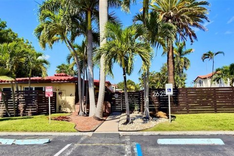 Apartment in Fort Lauderdale, Florida 3 rooms, 26.01 sq.m. № 2272700 - photo 3