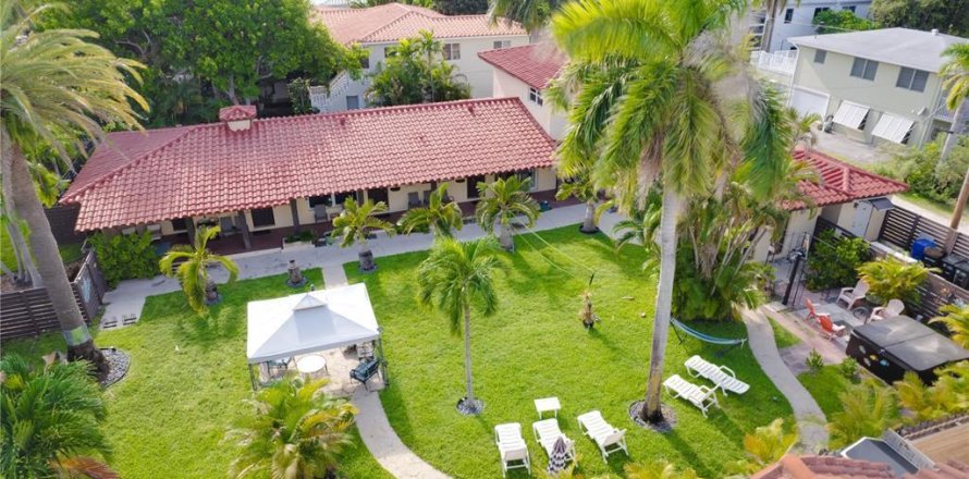 Apartment in Fort Lauderdale, Florida 3 rooms, 26.01 sq.m. № 2272700