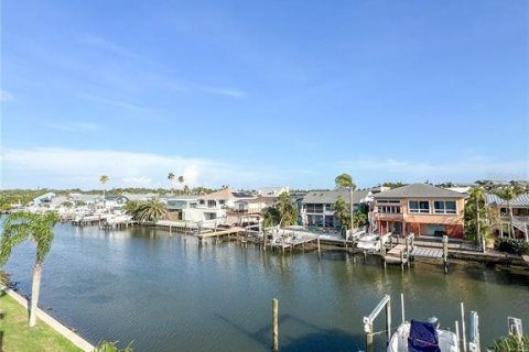 Adosado en venta en Indian Rocks Beach, Florida, 3 dormitorios, 145.48 m2 № 1761247 - foto 3