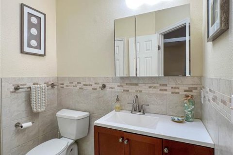 Adosado en venta en Indian Rocks Beach, Florida, 3 dormitorios, 145.48 m2 № 1761247 - foto 23
