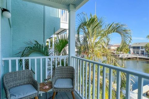 Adosado en venta en Indian Rocks Beach, Florida, 3 dormitorios, 145.48 m2 № 1761247 - foto 8