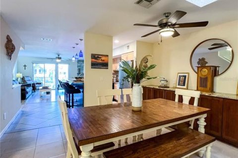 Adosado en venta en Indian Rocks Beach, Florida, 3 dormitorios, 145.48 m2 № 1761247 - foto 17