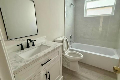 Купить виллу или дом в Купер-Сити, Флорида 3 спальни, 155.33м2, № 1976835 - фото 6