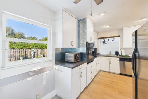 Купить виллу или дом в Купер-Сити, Флорида 3 спальни, 155.33м2, № 1976835 - фото 23