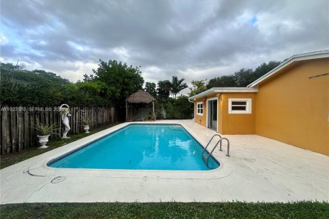 Купить виллу или дом в Купер-Сити, Флорида 3 спальни, 155.33м2, № 1976835 - фото 10