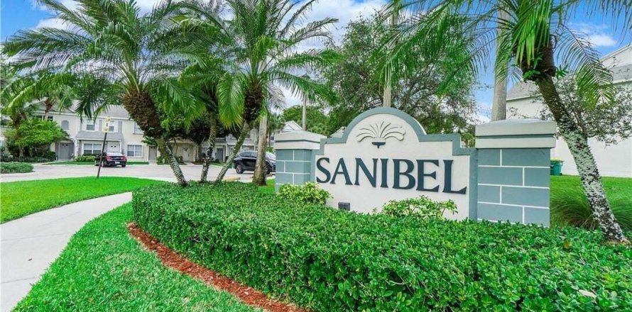 Touwnhouse à Tamarac, Floride 2 chambres, 87.79 m2 № 2087694