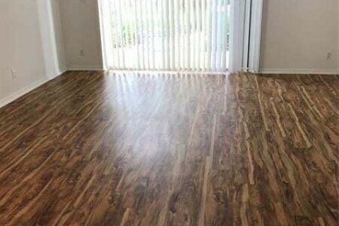 Touwnhouse à louer à Tamarac, Floride: 2 chambres, 87.79 m2 № 2087694 - photo 6