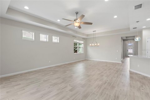House in Daytona Beach, Florida 3 bedrooms, 171.68 sq.m. № 1866266 - photo 7
