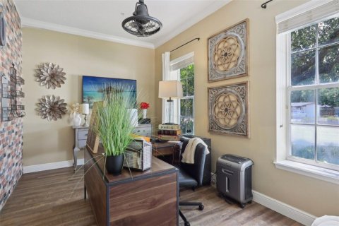 House in Orlando, Florida 4 bedrooms, 275.46 sq.m. № 1690861 - photo 6