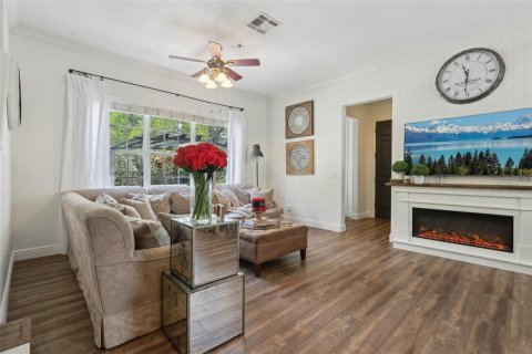House in Orlando, Florida 4 bedrooms, 275.46 sq.m. № 1690861 - photo 11