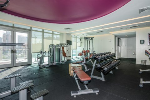 Condo in Miami, Florida, 2 bedrooms  № 2053029 - photo 25