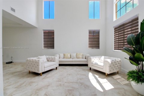 House in Homestead, Florida 4 bedrooms, 255.67 sq.m. № 1893220 - photo 6