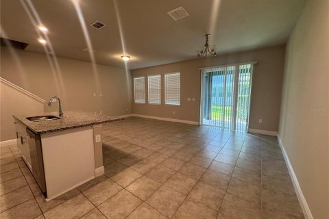 Touwnhouse à louer à Winter Park, Floride: 3 chambres, 220.92 m2 № 2380919 - photo 3