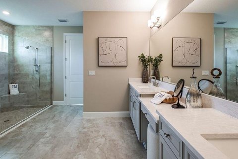 Casa en venta en Zephyrhills, Florida, 4 dormitorios, 271.37 m2 № 1803094 - foto 12