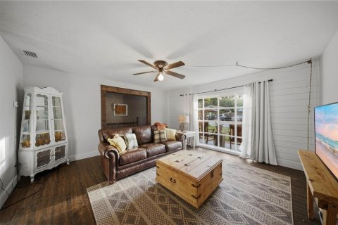 House in Ocala, Florida 3 bedrooms, 168.52 sq.m. № 2393831 - photo 8