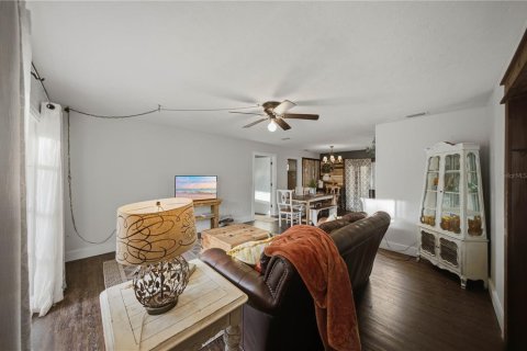 House in Ocala, Florida 3 bedrooms, 168.52 sq.m. № 2393831 - photo 6