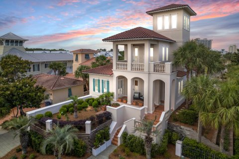 House in Miramar Beach, Florida 4 bedrooms, 288.65 sq.m. № 561437 - photo 1