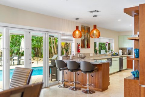 House in Fort Lauderdale, Florida 5 bedrooms, 273.88 sq.m. № 1850316 - photo 5