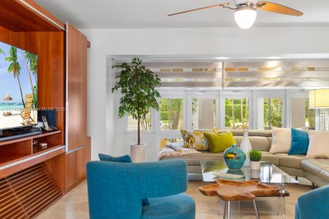 House in Fort Lauderdale, Florida 5 bedrooms, 273.88 sq.m. № 1850316 - photo 13