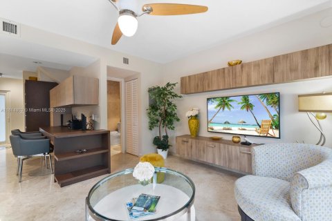 House in Fort Lauderdale, Florida 5 bedrooms, 273.88 sq.m. № 1850316 - photo 20