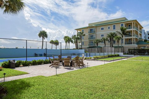 Condo in Vero Beach, Florida, 2 bedrooms № 2188371 - photo 27