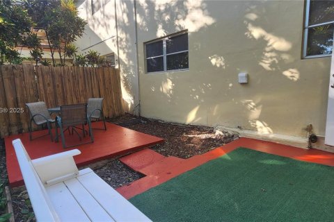 Copropriété à louer à Pembroke Pines, Floride: 1 chambre, 71.53 m2 № 1971142 - photo 20