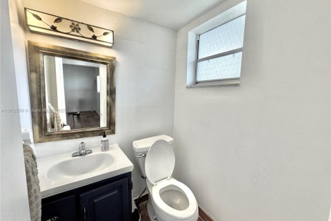 Copropriété à louer à Pembroke Pines, Floride: 1 chambre, 71.53 m2 № 1971142 - photo 18