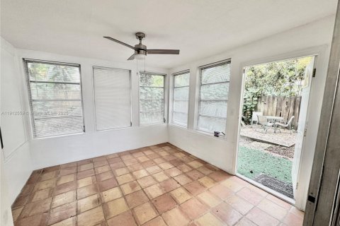 Copropriété à louer à Pembroke Pines, Floride: 1 chambre, 71.53 m2 № 1971142 - photo 14