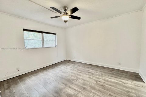 Copropriété à louer à Pembroke Pines, Floride: 1 chambre, 71.53 m2 № 1971142 - photo 9