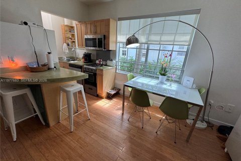 Copropriété à vendre à Miami Beach, Floride: 1 chambre, 52.58 m2 № 2044688 - photo 3