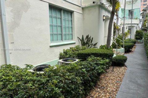 Copropriété à vendre à Miami Beach, Floride: 1 chambre, 52.58 m2 № 2044688 - photo 14