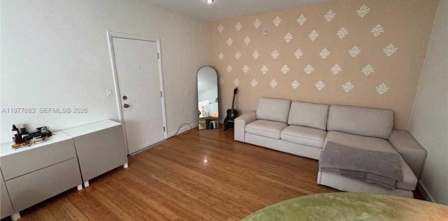 Condo à Miami Beach, Floride, 1 chambre  № 2044688