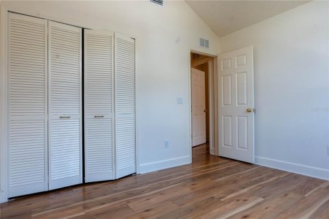 House in Oviedo, Florida 3 bedrooms, 147.16 sq.m. № 1828130 - photo 19