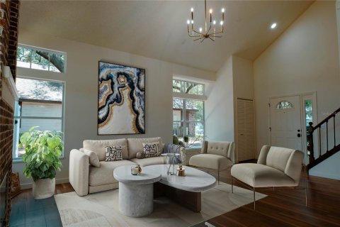 House in Oviedo, Florida 3 bedrooms, 147.16 sq.m. № 1828130 - photo 7