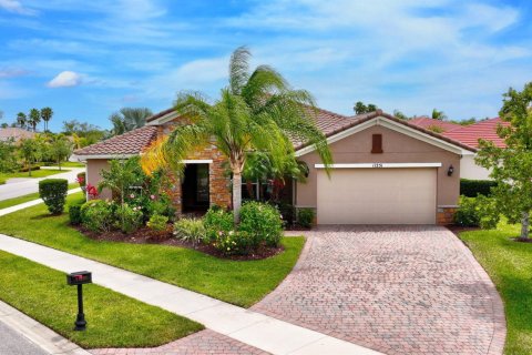 Villa ou maison à Port St. Lucie, Floride 4 chambres, 238.39 m2 № 2087449
