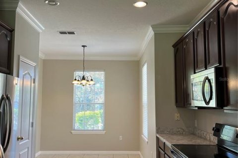 Villa ou maison à louer à Kissimmee, Floride: 4 chambres, 181.72 m2 № 1912225 - photo 11