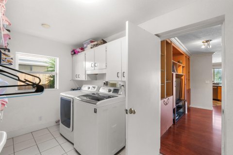 Casa en venta en Pompano Beach, Florida, 3 dormitorios, 127.46 m2 № 2175455 - foto 26