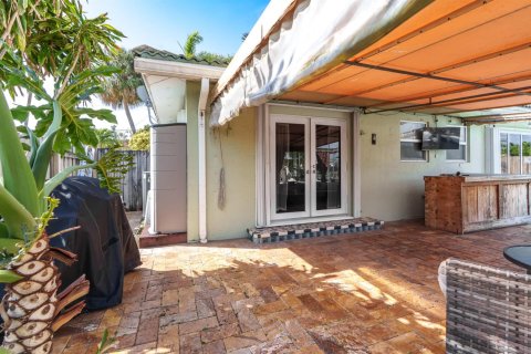 Casa en venta en Pompano Beach, Florida, 3 dormitorios, 127.46 m2 № 2175455 - foto 19