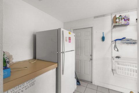 Casa en venta en Pompano Beach, Florida, 3 dormitorios, 127.46 m2 № 2175455 - foto 25