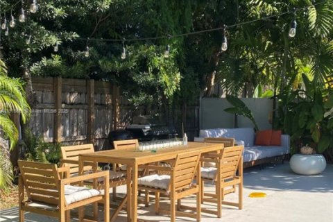 Villa ou maison à louer à Miami, Floride: 4 chambres, 136.19 m2 № 1971783 - photo 20