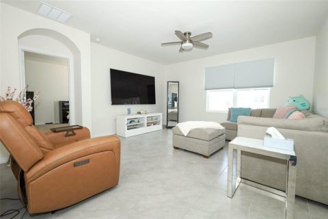 Villa ou maison à vendre à Sanford, Floride: 4 chambres, 168.25 m2 № 2347822 - photo 11