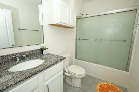 Villa ou maison à vendre à Sanford, Floride: 4 chambres, 168.25 m2 № 2347822 - photo 25