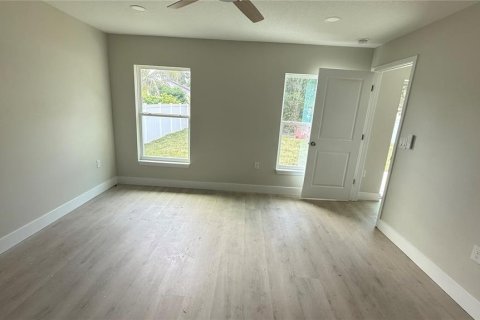 Casa en venta en Orlando, Florida, 4 dormitorios, 164.07 m2 № 1802273 - foto 13