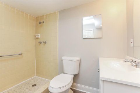 House in Sanford, Florida 4 bedrooms, 204.2 sq.m. № 1910405 - photo 13