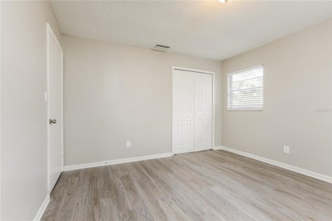 House in Sanford, Florida 4 bedrooms, 204.2 sq.m. № 1910405 - photo 10