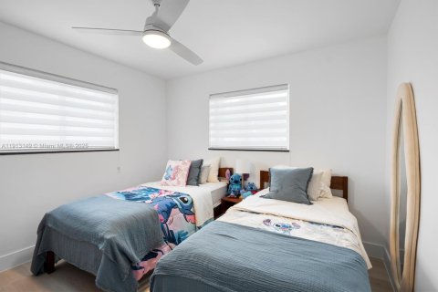 Villa ou maison à vendre à Hollywood, Floride: 5 chambres, 232.44 m2 № 2015834 - photo 1