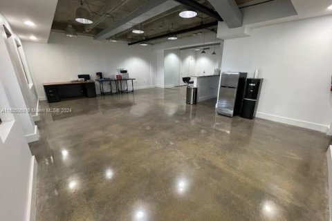 Office in North Miami, Florida № 1225878