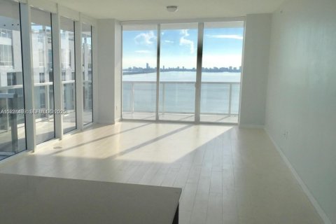 Снять в аренду кондоминиум в Майами, Флорида 3 спальни, 143.72м2, № 2034578 - фото 11