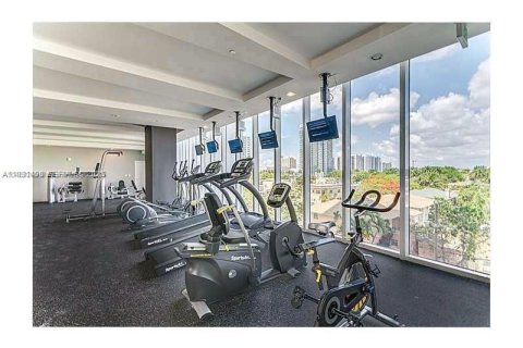 Снять в аренду кондоминиум в Майами, Флорида 3 спальни, 143.72м2, № 2034578 - фото 10