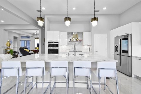 House in Southwest Ranches, Florida 6 bedrooms, 484.58 sq.m. № 1857077 - photo 12